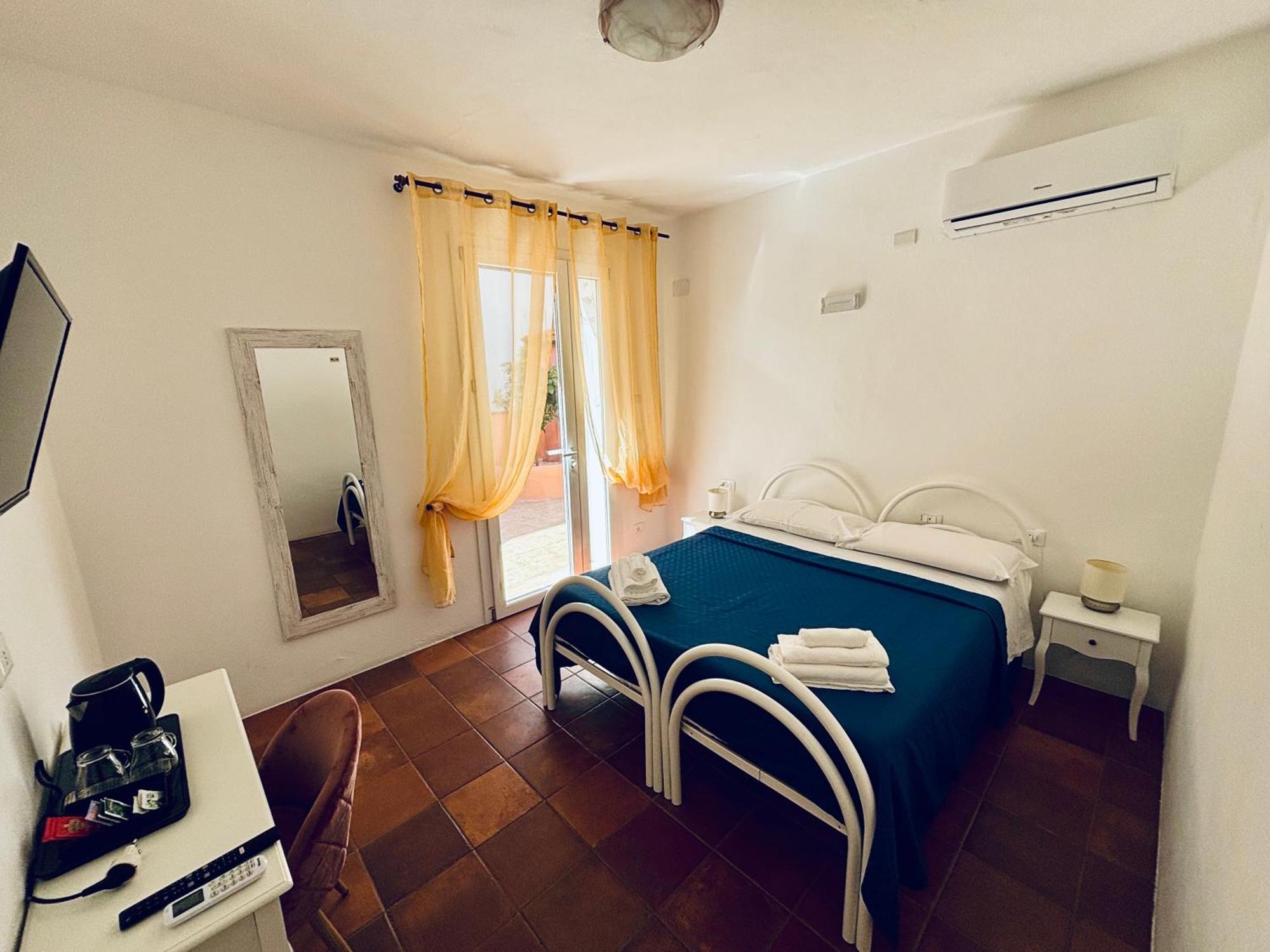 B&B De Janas La Caletta Zewnętrze zdjęcie